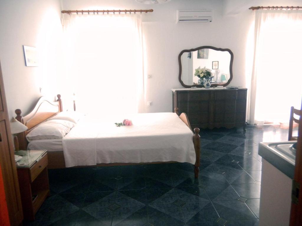 Annita Studios Arkasa Room photo